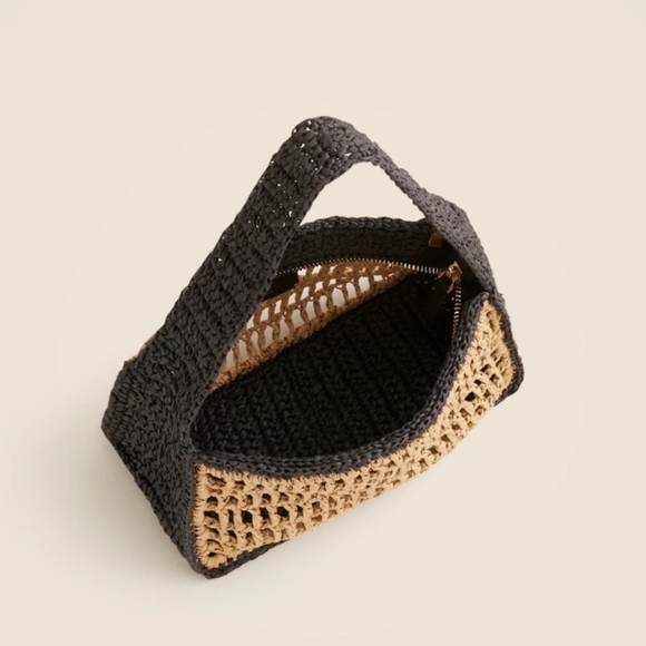 New! J. Crew Paros Open Weave Straw Bag  with Horseshoe Charm - Picture 3 of 16